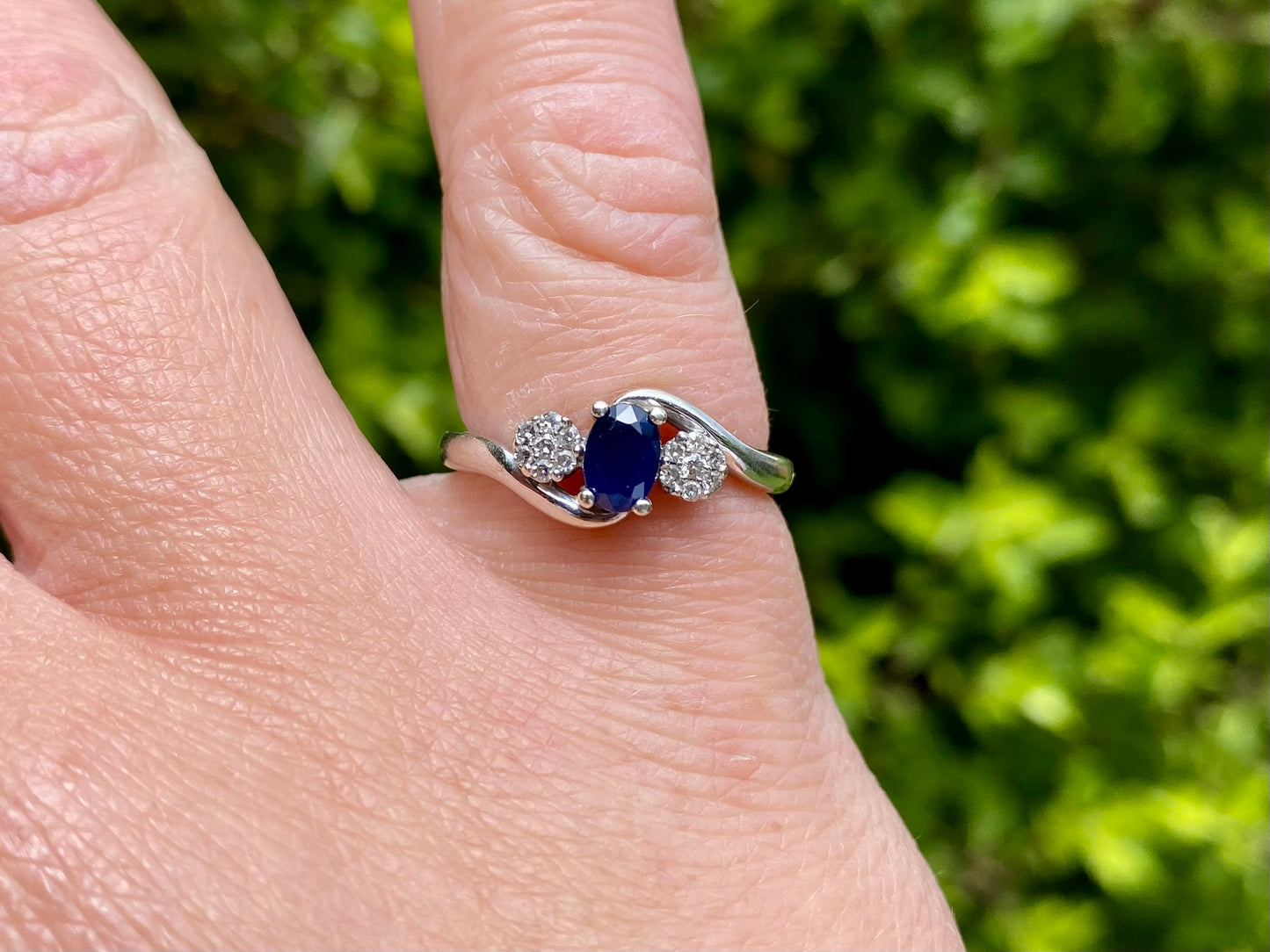9ct Gold Sapphire & Diamond Ring