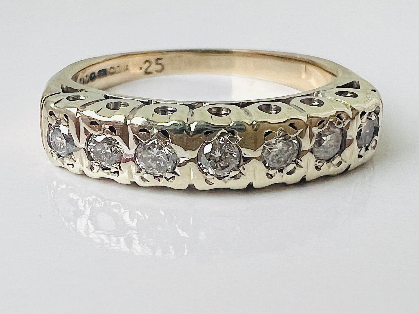 9ct Gold Diamond Ring