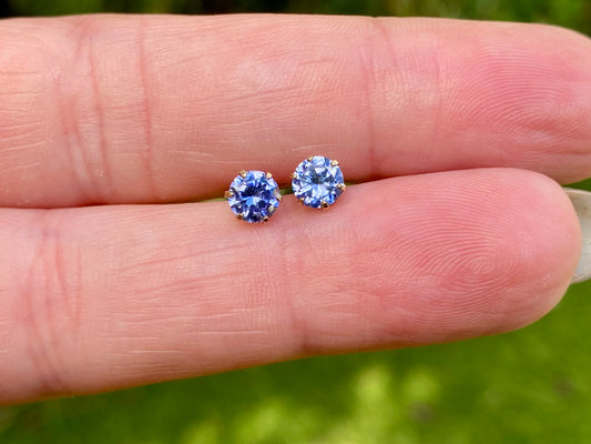 9ct Gold Tanzanite Stud Earrings