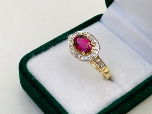 9ct Gold Rhodolite Garnet & White Zircon Ring