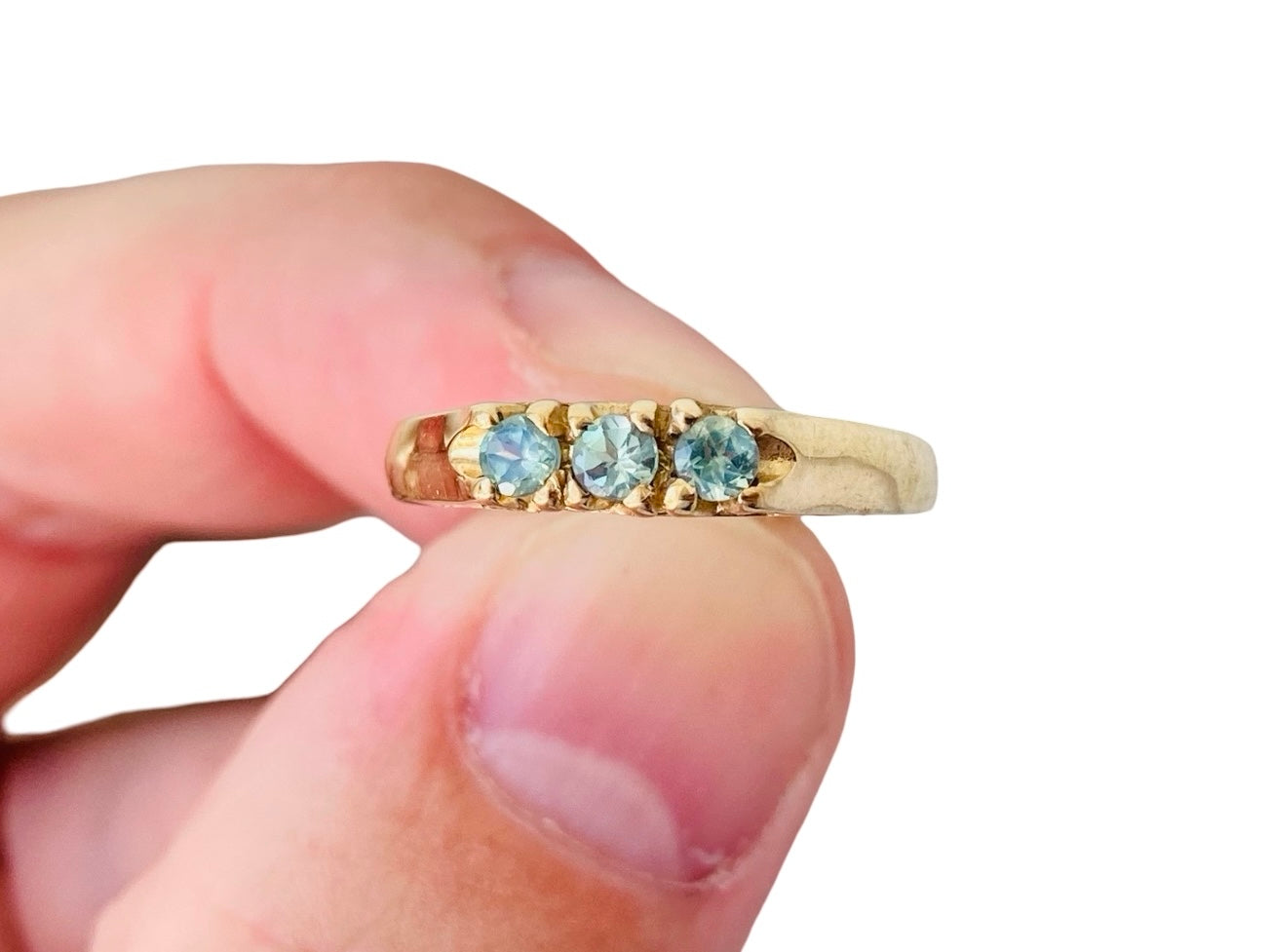 9ct Gold Green Sapphire Ring