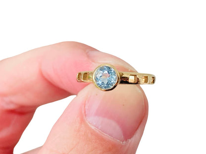 9ct Gold Topaz Ring