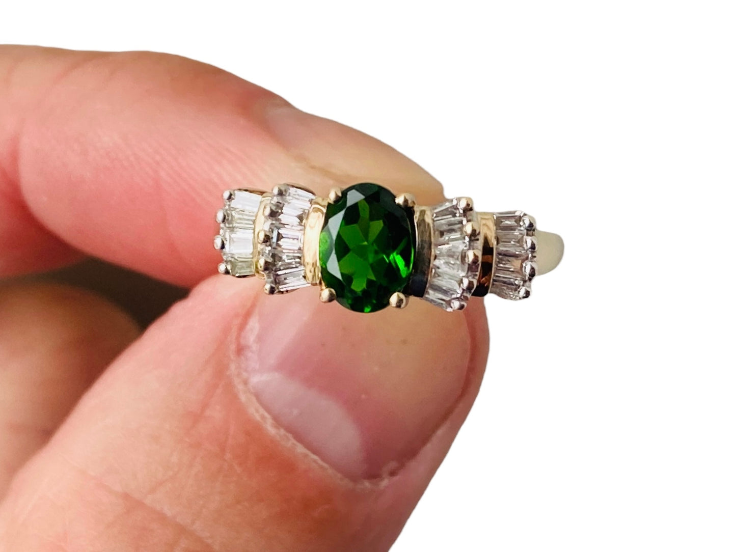 9ct Gold Diopside & Diamond Ring
