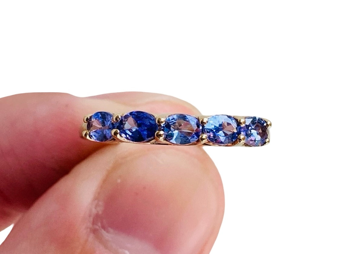 9ct Gold Tanzanite Ring