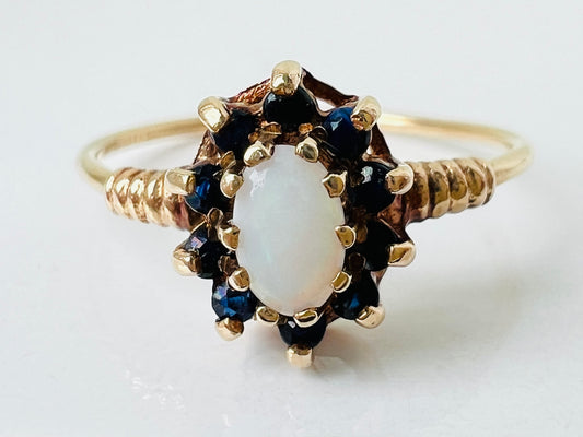 Vintage 9ct Gold Opal & Sapphire Ring