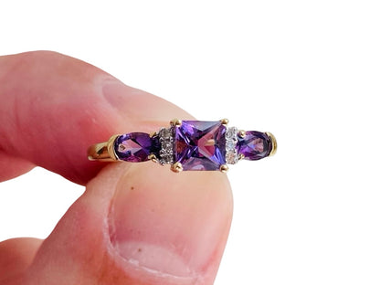 9ct Gold Amethyst & Diamond Ring