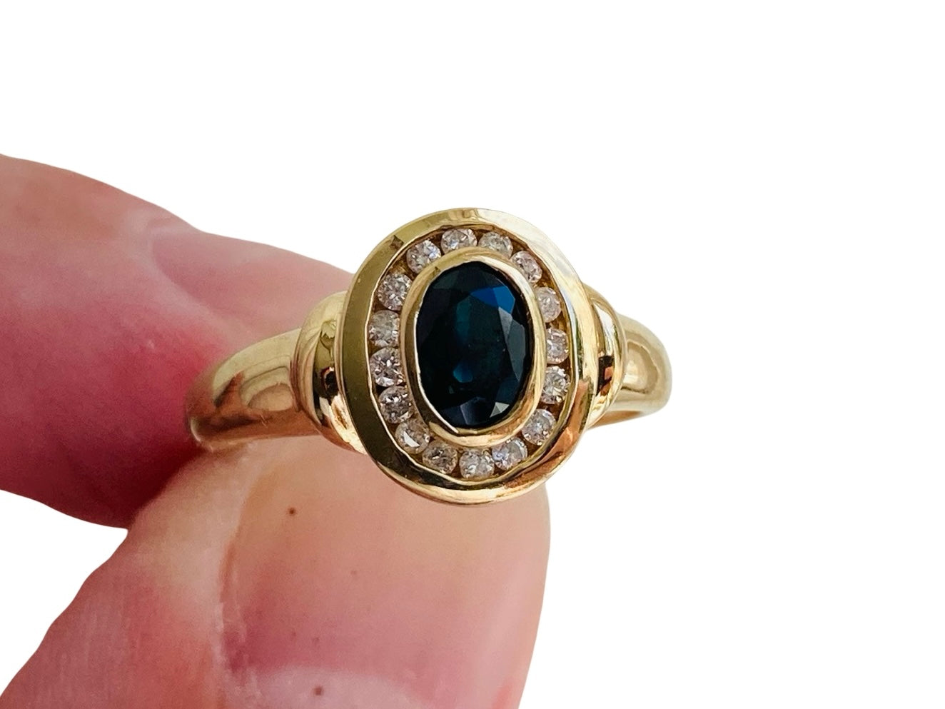 9ct Gold Sapphire & Diamond Ring