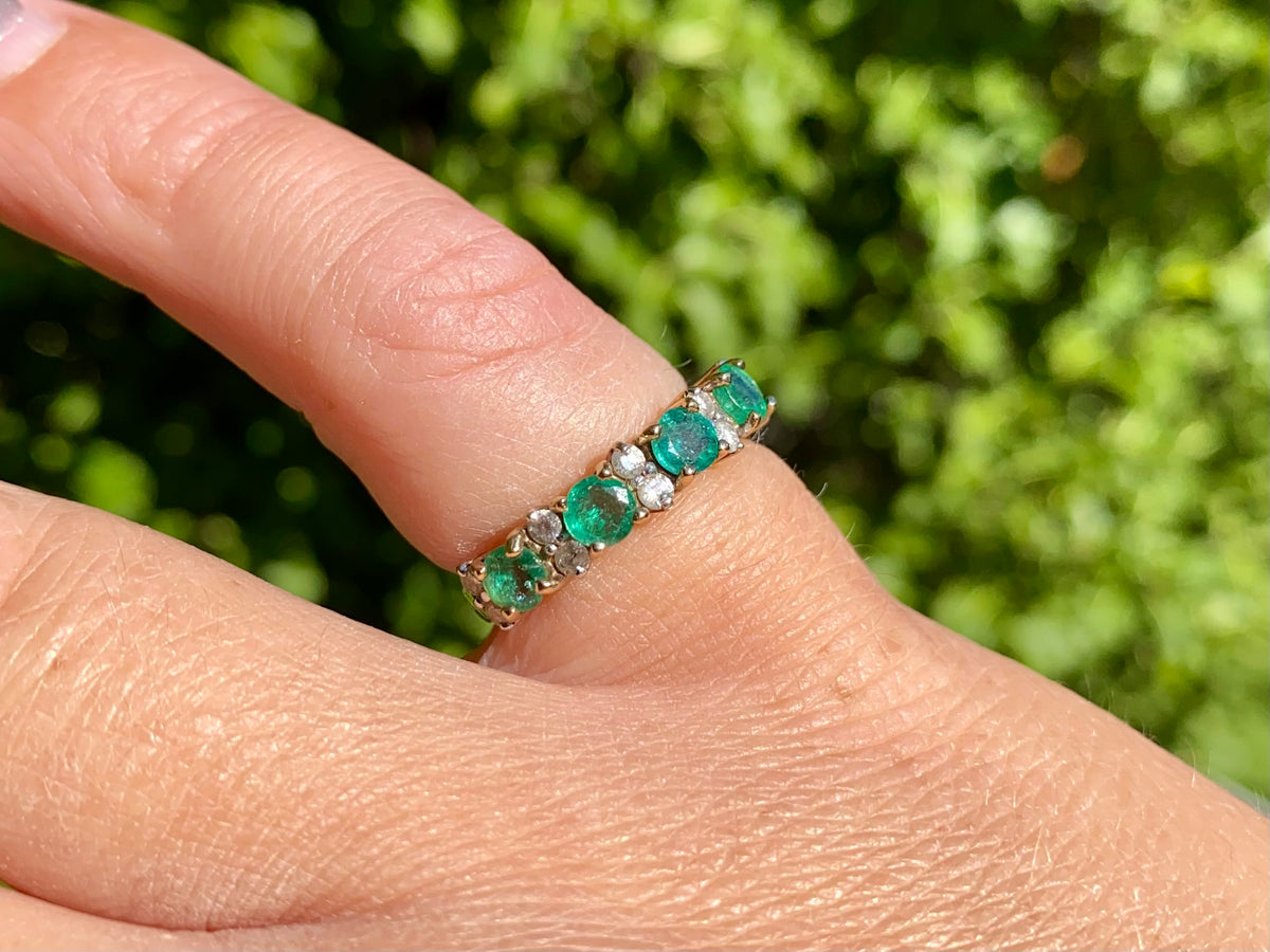 9ct Gold Emerald & Diamond Ring