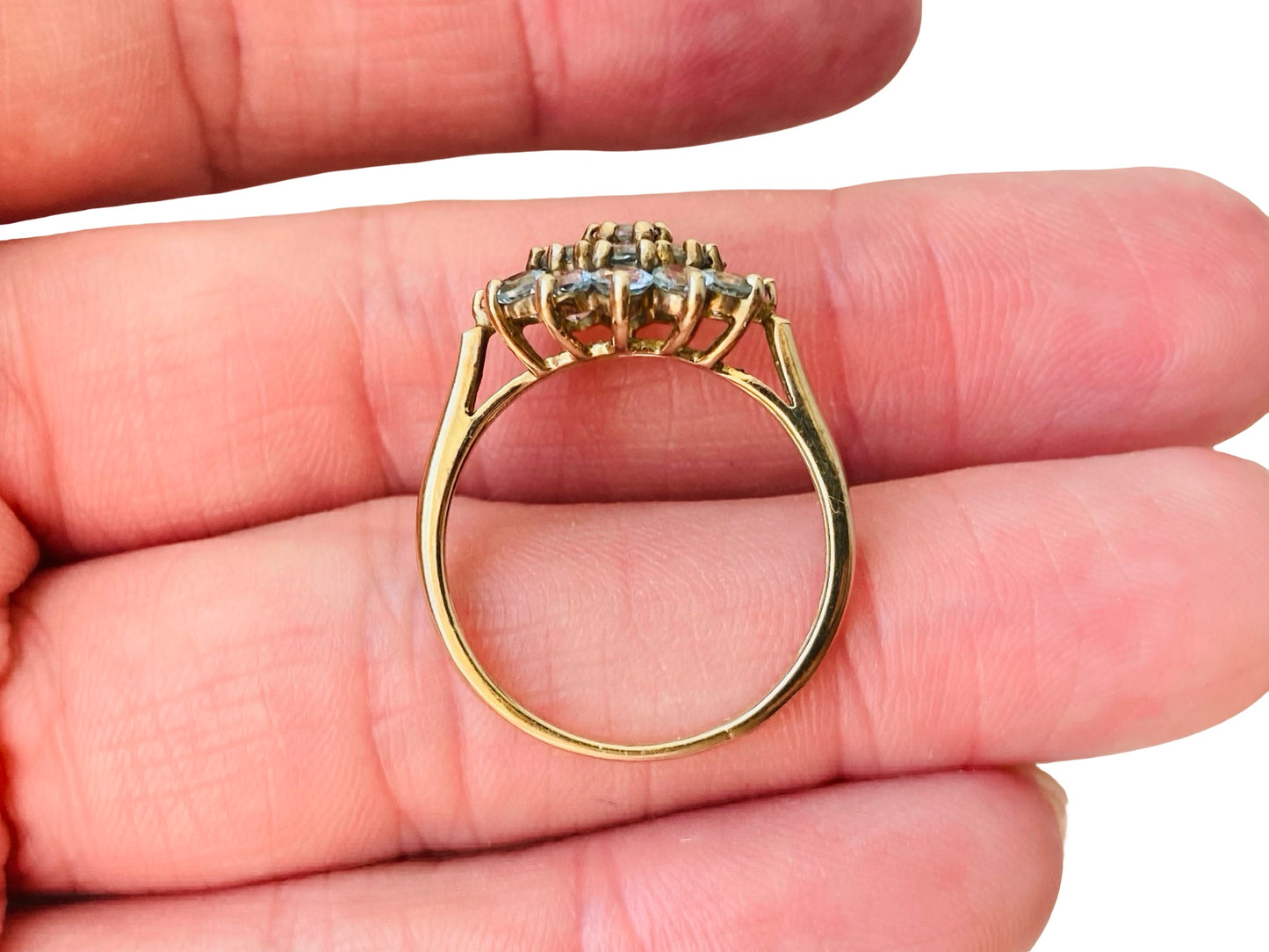 9ct Gold Aquamarine Cluster Ring