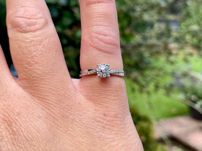 9ct Gold Diamond Ring