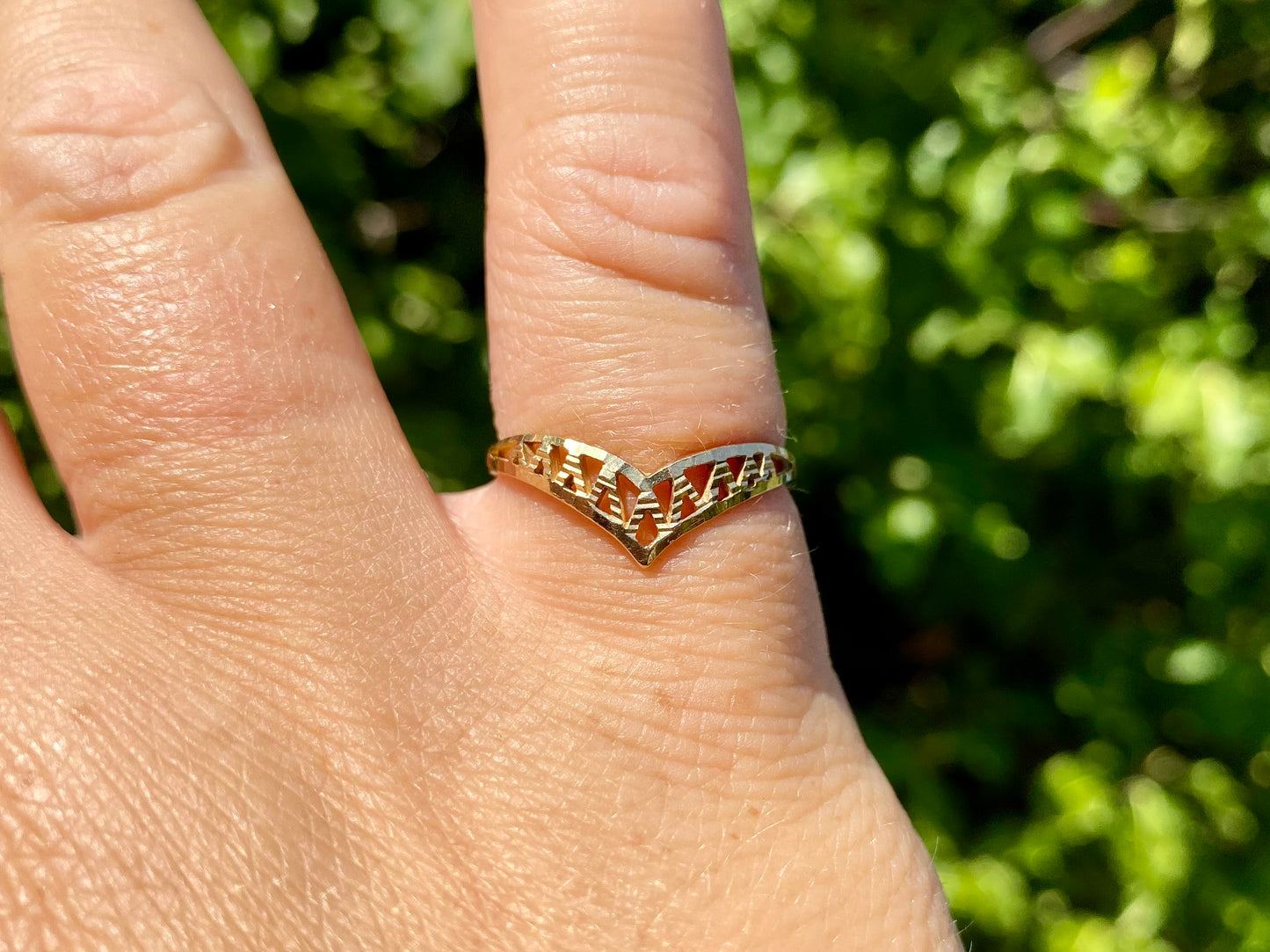 Vintage 9ct Gold Wishbone Ring