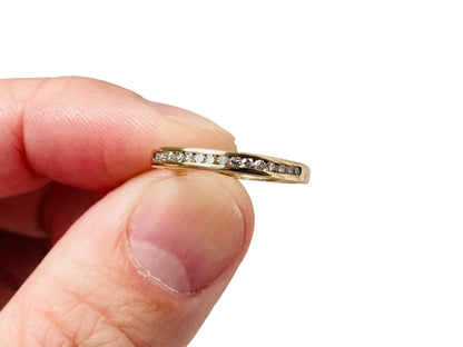 9ct Gold Diamond Ring