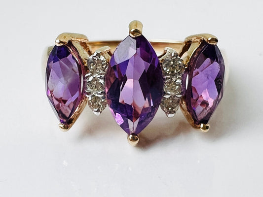 Vintage 9ct Gold Amethyst & Diamond Ring
