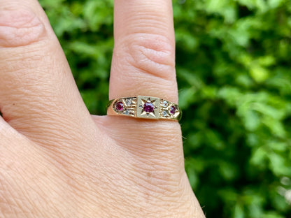 Vintage 9ct Gold Starburst Ruby & Diamond Ring