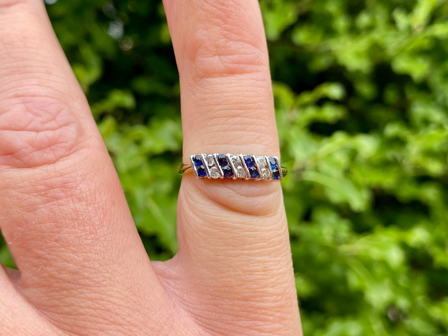 18ct Gold Sapphire & Diamond Ring