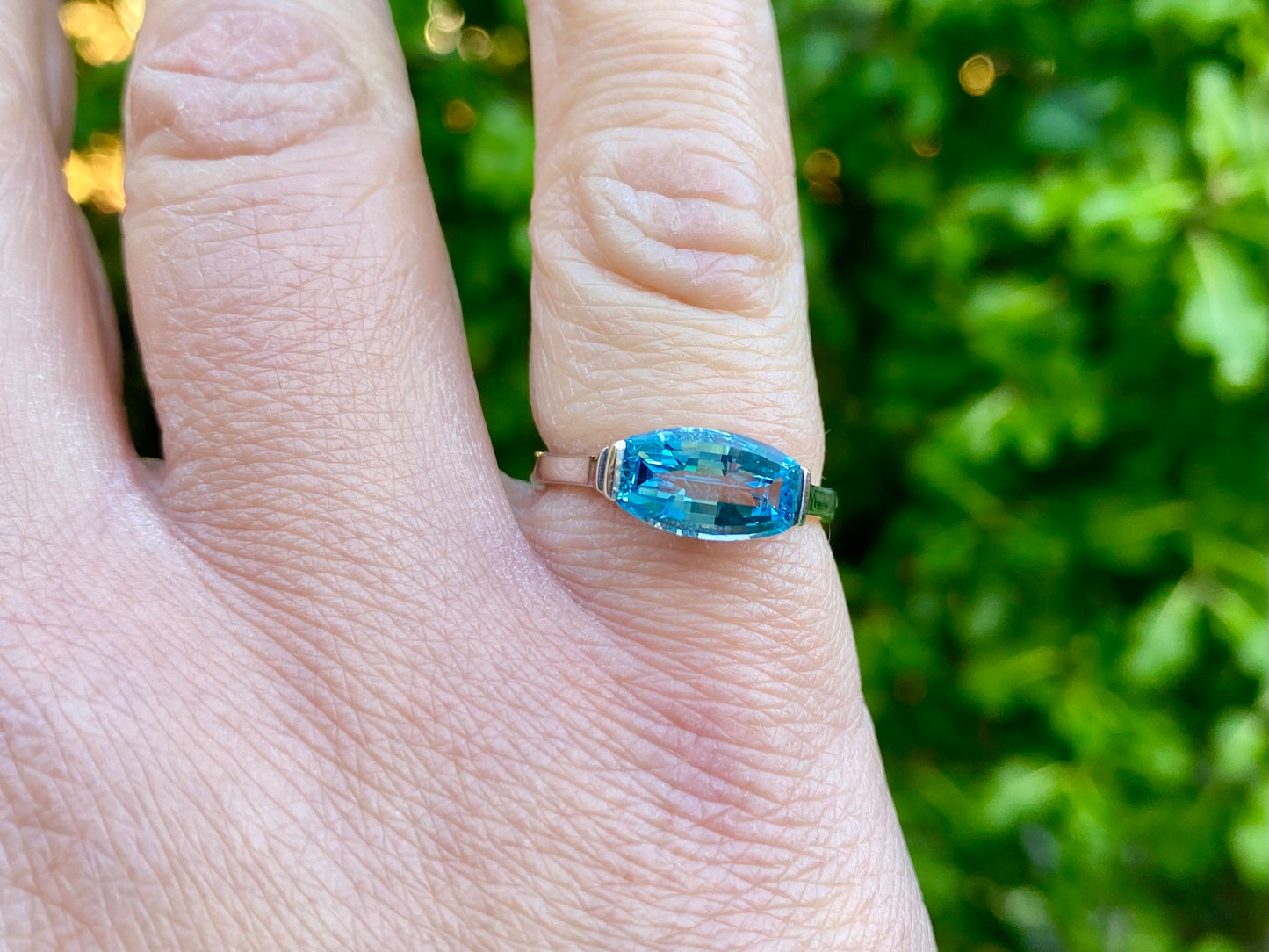 9ct Gold Topaz Ring