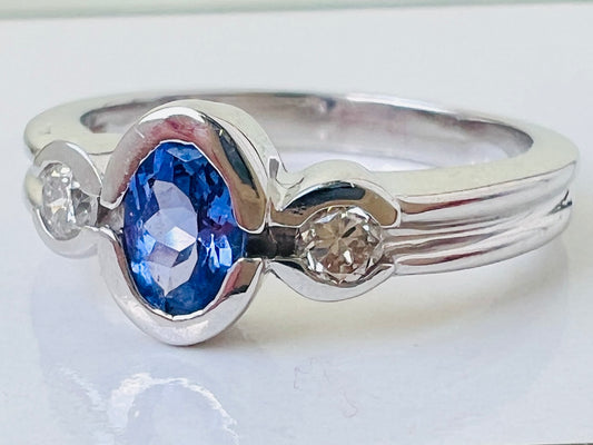 14ct Gold Tanzanite & Diamond Ring