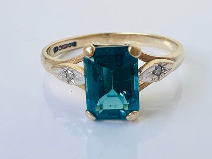 Vintage 9ct Gold Topaz & Diamond Ring