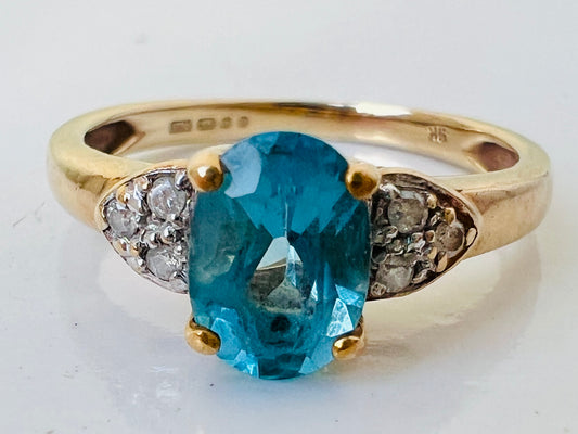 9ct Gold Topaz & Diamond Ring