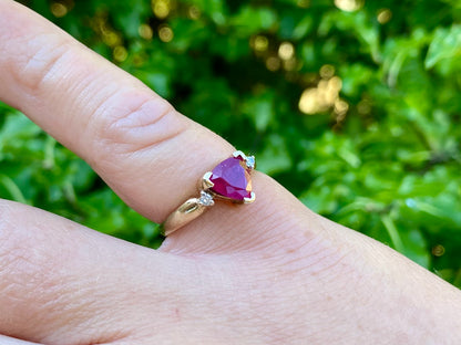 9ct Gold Ruby & Diamond Ring