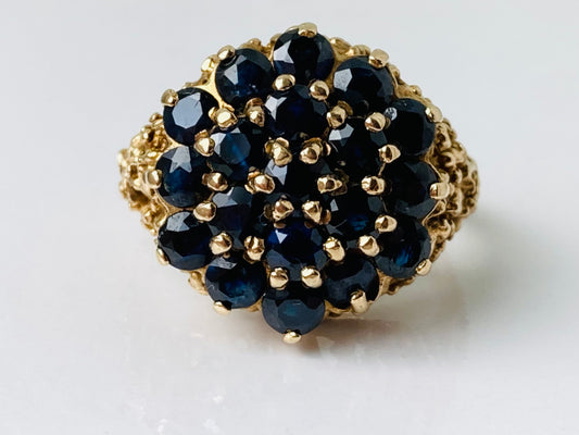 Vintage 9ct Gold Sapphire Ring