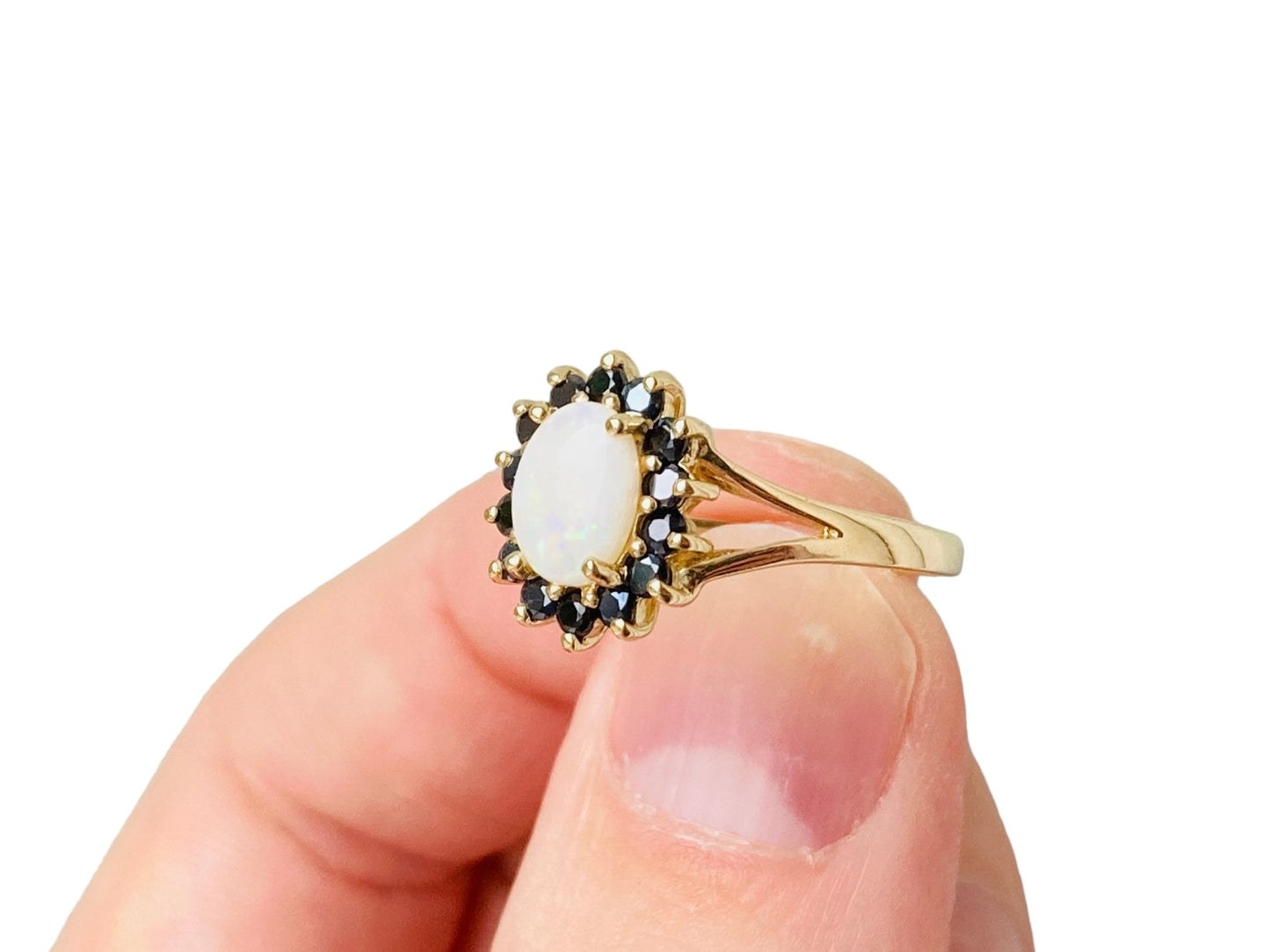 9ct Gold Opal & Black Onyx Ring