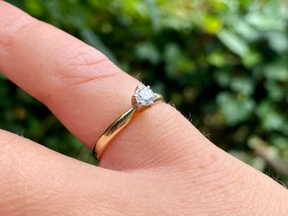 Vintage 14ct Gold Diamond Solitaire Ring