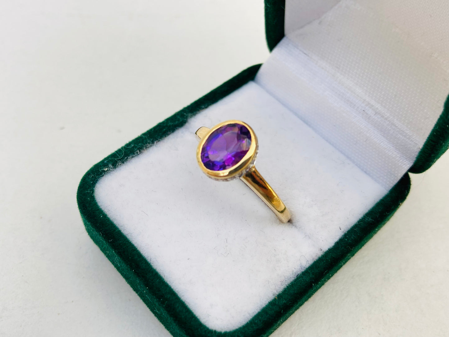 9ct Gold Amethyst & Diamond Ring