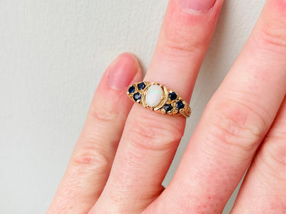 Vintage 9ct Gold Opal & Sapphire Ring