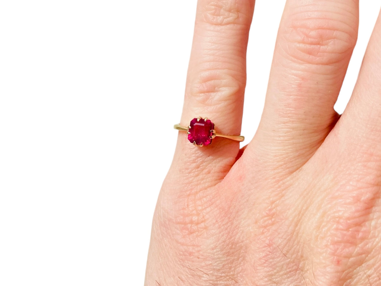 Vintage 18ct Gold Ruby Ring