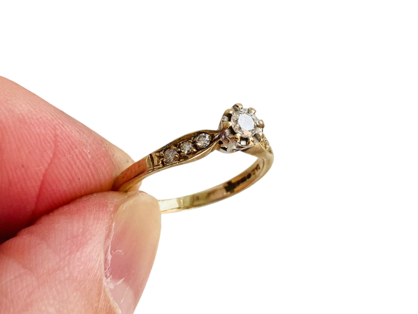 9ct Gold Diamond Ring