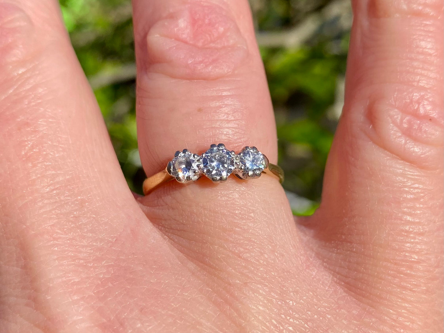 Vintage 18ct Gold Three-Stone Diamond Ring
