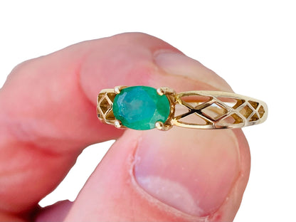 9ct Gold Emerald Ring