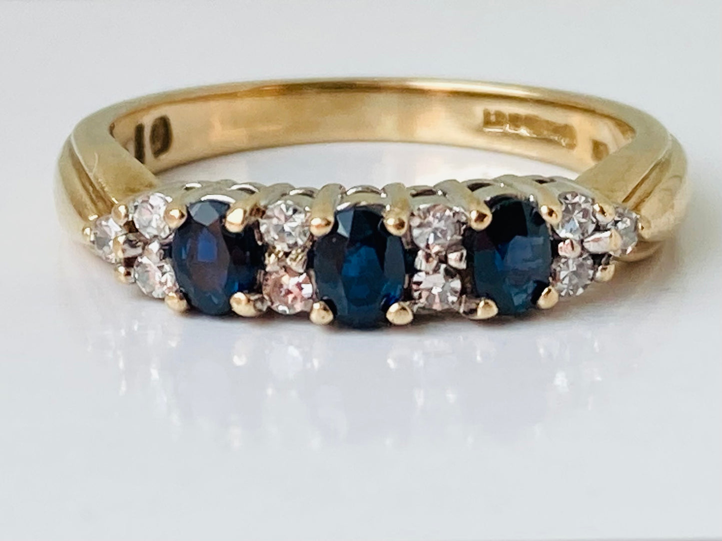 9ct Gold Sapphire & Diamond Ring