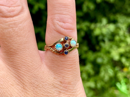 Vintage 9ct Gold Opal & Sapphire Ring