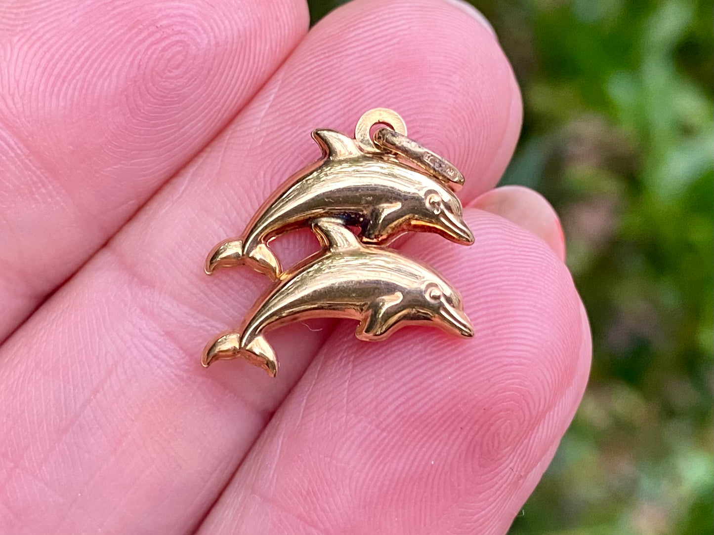 9ct Gold Puffy Dolphin Pendant