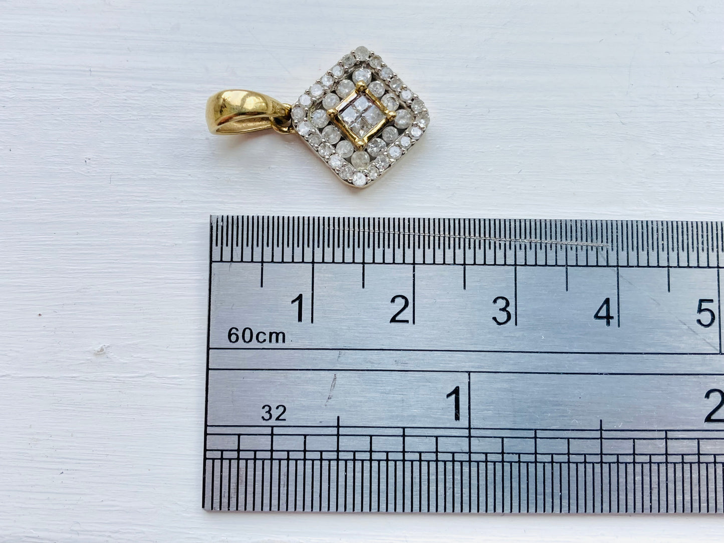 9ct Gold Diamond Pendant