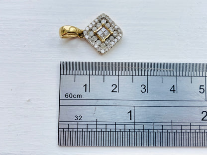 9ct Gold Diamond Pendant