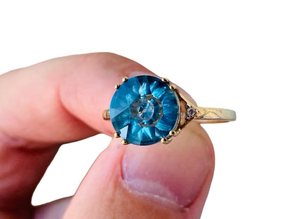 9ct Gold Topaz Lehrer Ring