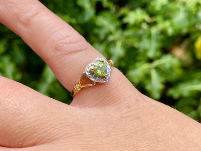 9ct Gold Peridot & Diamond Ring