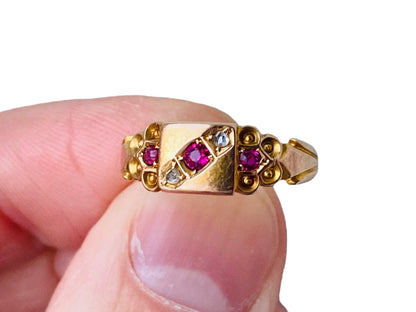 Antique 15ct Gold Ruby & Diamond Ring