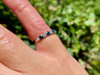 18ct Gold Sapphire & Diamond Ring