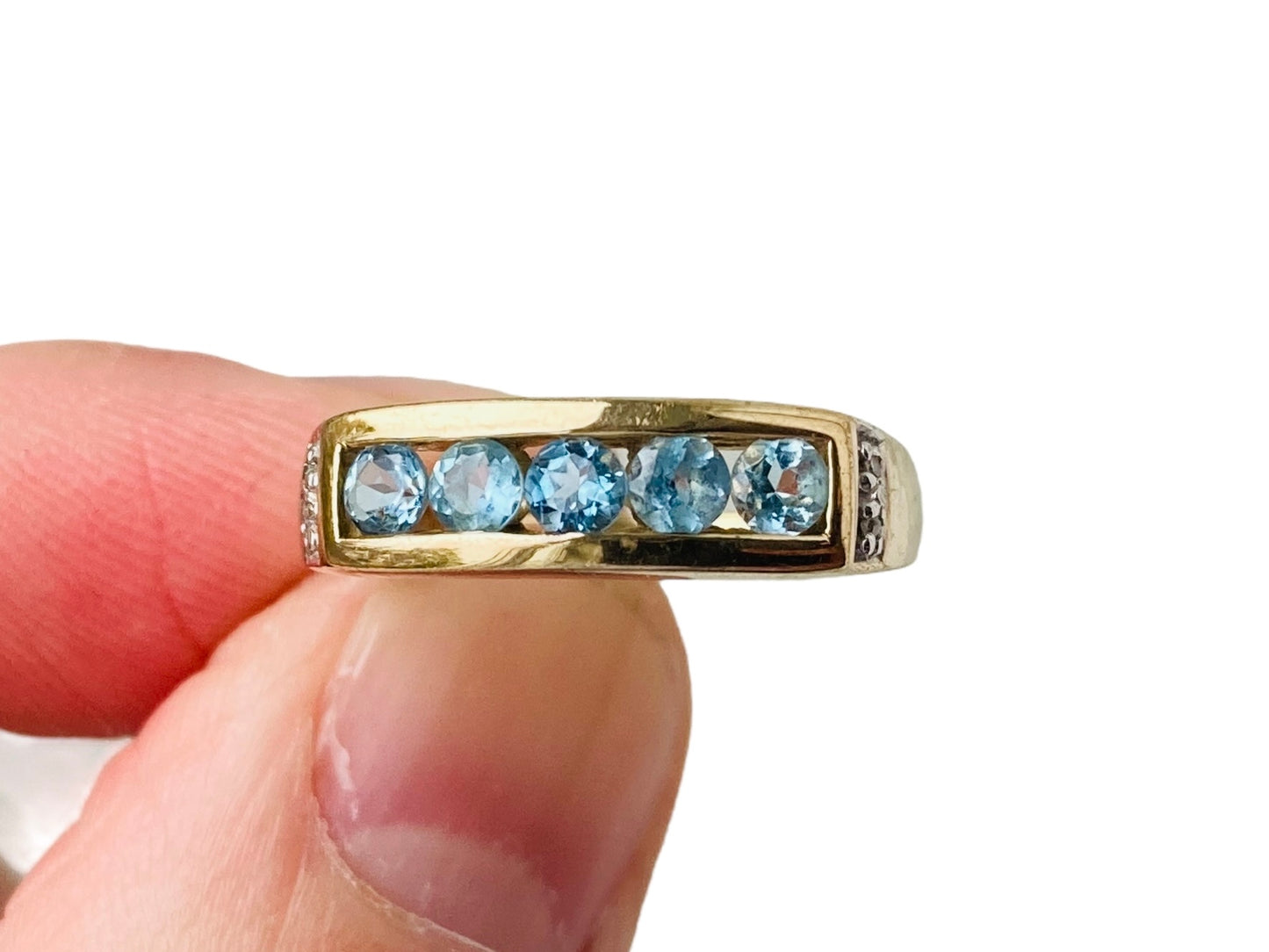 9ct Gold Zircon & Diamond Ring