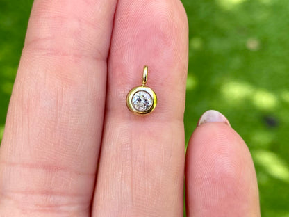 9ct Gold Diamond Solitaire Pendant