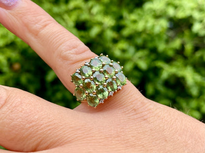 9ct Gold Peridot & Diamond Ring