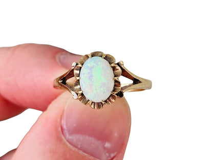Vintage 9ct Gold Opal Ring
