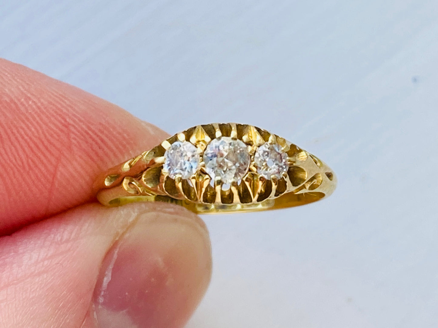 18ct Gold Diamond Ring