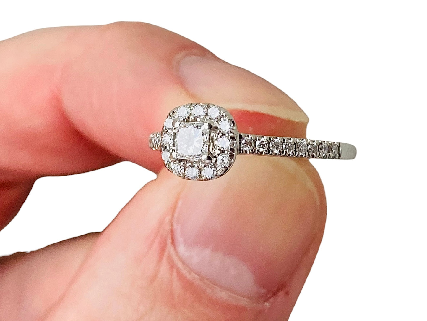 18ct Gold Diamond Halo Ring