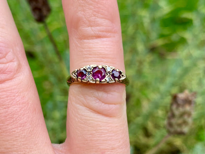 9ct Gold Ruby & Diamond Ring