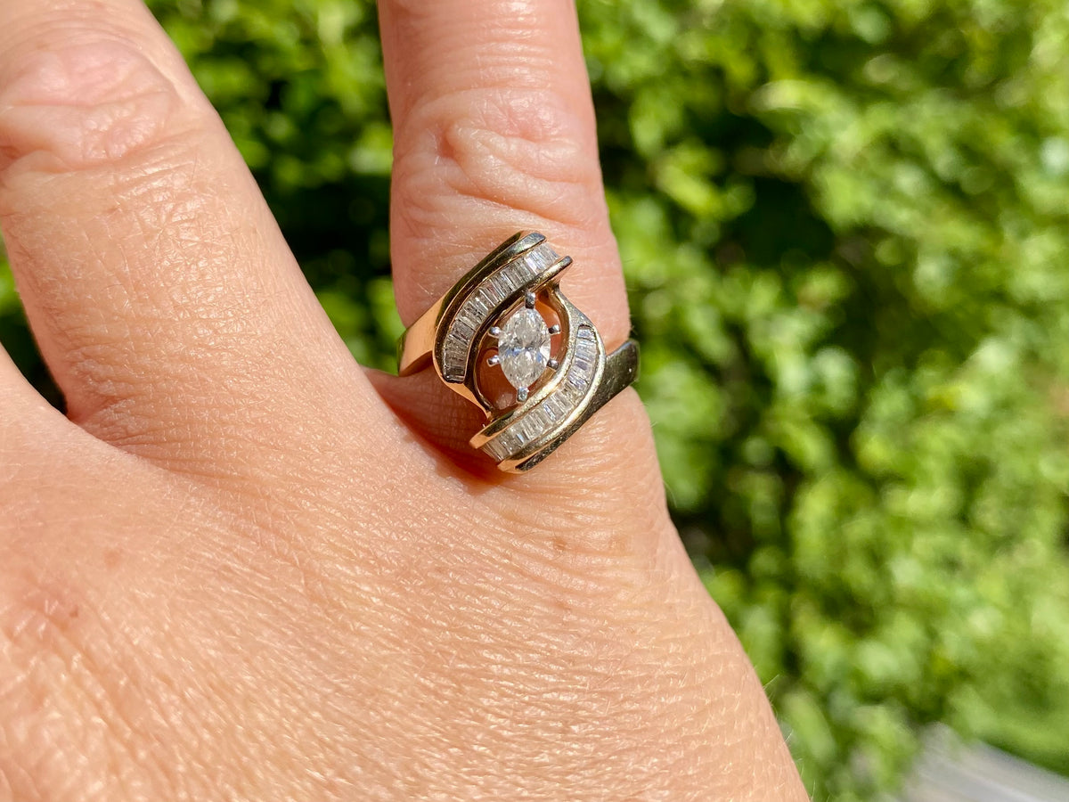 10ct Gold Diamond Ring